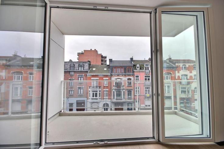 Superbe Appartement Neuf Et Moderne A リエージュ エクステリア 写真